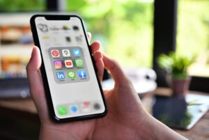 Tingkatkan Interaksi dan Reputasi Online Bersama Jasa Komen Sosmed yang Siap Mendukung Pertumbuhan Akun Anda